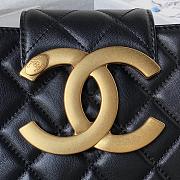 Chanel Handbag Black Lambskin Gold 20x17.5x5cm - 2