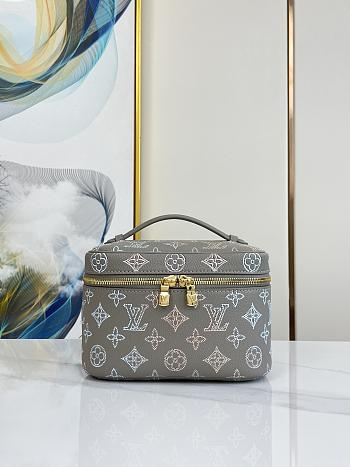 Louis Vuitton LV Flight Mode Nice Mini Gray 20 x 13.5 x 12 cm