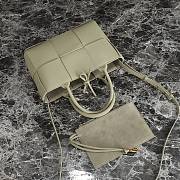 Bottega Veneta Mini Arco Taupe Tote Bag 25x16x8cm - 3