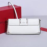 Valentino Garavani Rockstud Brushed Calfskin White Shoulder Bag 26x13x7cm - 5