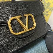 Valentino Garavani Alltime Grainy Calfskin Shoulder Bag Black 23.5 x 18 x 8 cm - 2