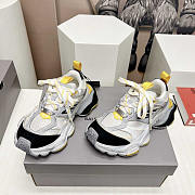 Balenciaga Cargo Sneakers In White And Yellow - 3