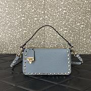 Valentino Garavani Grained Leather Blue Rockstud Bag 19x13x7cm - 1