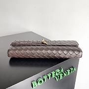 Bottega Veneta Long Clutch Andiamo With Handle Brown 31x13x3cm - 5