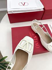 Valentino Garavani Roman Stud White Flat - 5