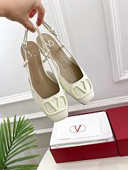 Valentino Garavani Roman Stud White Flat - 2