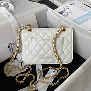 Chanel Flap Bag White Gold Hardware 19x14x6cm - 2