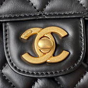 Chanel Flap Bag Black Gold Hardware 19x14x6cm - 2