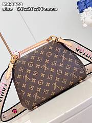 Louis Vuitton LV Cluny BB Monogram Beige Strap 28 x 20 x 10 cm - 4