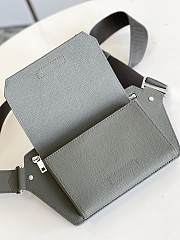 Louis Vuitton LV Takeoff Sling Khaki Green 30 x 16 x 3 cm - 4