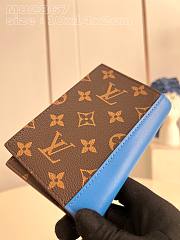 Louis Vuitton LV Passport Cover Monogram Blue 10 x 14 x 2.5 cm - 2