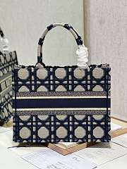 Dior Medium Book Tote Beige and Blue Macrocannage 36cm - 4