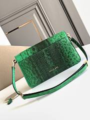 BVLGARI Serpenti Forever Snakeskin Shoulder Bag Green 22x15x4.5cm - 2