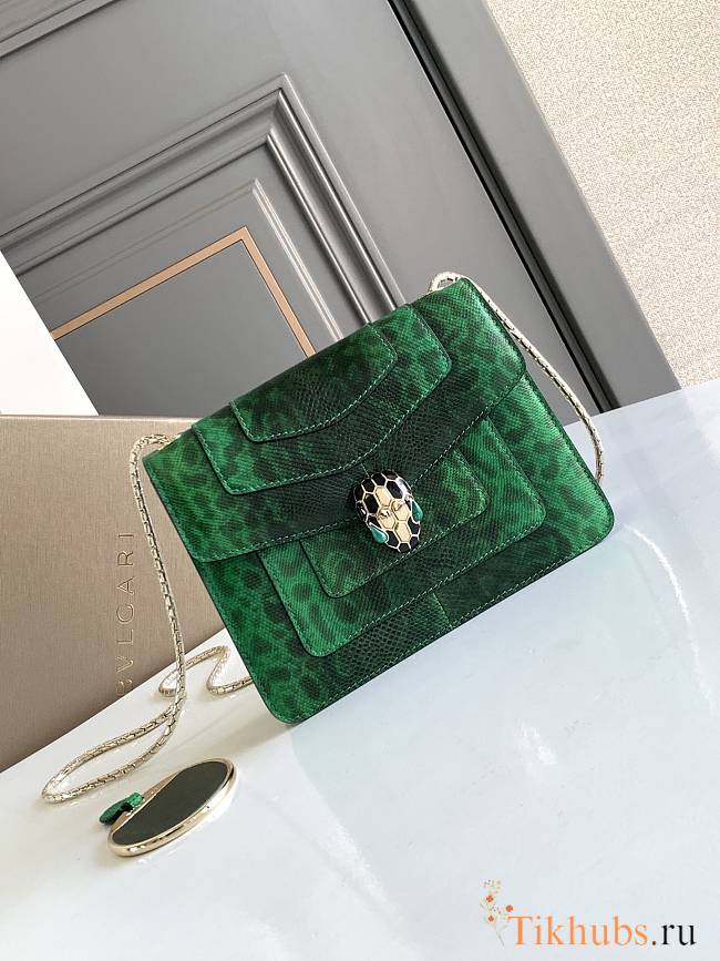 Bulgari Serpenti Forever Crossbody Bag in Green 20x14x4.5cm - 1