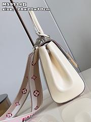 Louis Vuitton LV Epi White Bag BB 28 x 20 x 10 cm - 2