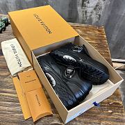 Louis Vuitton LV Discovery Black Sneaker - 2