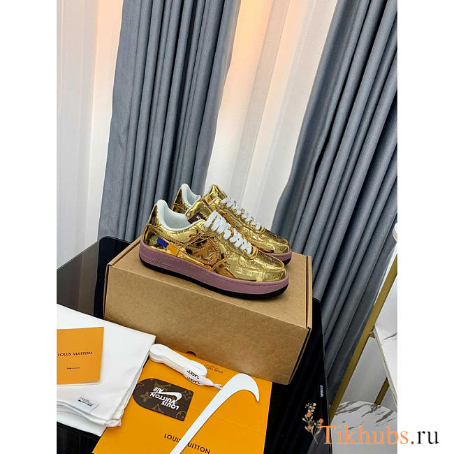 Louis Vuitton LV x Nike Air Force 1 Sneakers Gold - 1