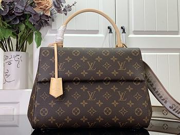 Louis Vuitton LV Cluny MM Monogram Beige 32 x 22.5 x 12 cm