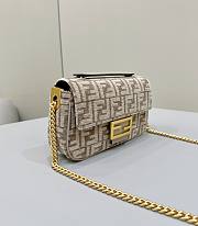 Fendi Baguette Chain Midi Dove Gray Gold 24x7x13cm - 4