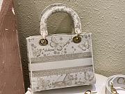 Dior Medium Lady D-Lite Bag Gold-Tone and White Butterfly 24 x 20 x 11 cm - 3