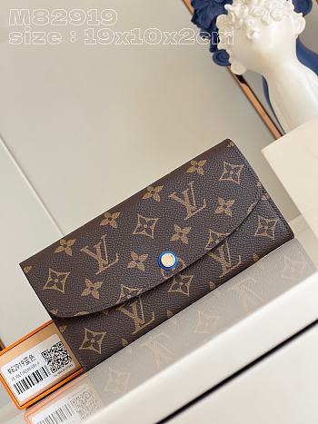 Louis Vuitton LV Emilie Wallet Blue 19 x 10 x 2 cm