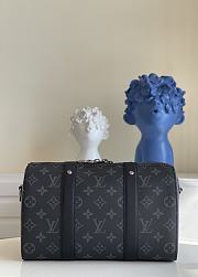 Louis Vuitton LV City Keepall Monogram 27 x 17 x 13 cm - 3