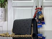 Louis Vuitton LV Wallet On Chain Lily Black 20.5 × 10 × 3.5 cm - 4