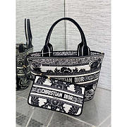 Dior Hat Basket Bag White and Black Butterfly Bandana 27 x 20 x 8 cm - 3