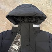 Canada Goose Black Jacket 02 - 5