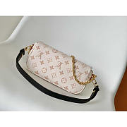 Louis Vuitton LV Wallet on Chain Ivy Monogram Dune 23.5 x 12 x 4.3 cm - 3