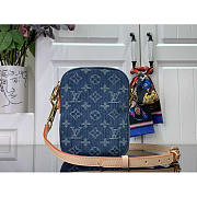 Louis Vuitton LV Fairfax Pochette Denim Blue 14 x 18 x 2.7 cm - 2