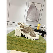 Gucci GG Supreme Lug Sole Sandals Beige And White - 1