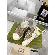 Gucci GG Supreme Lug Sole Sandals Beige And White - 3
