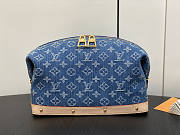 Louis Vuitton LV Pochette Cosmétique GM Denim Blue 27 x 18 x 9 cm - 1