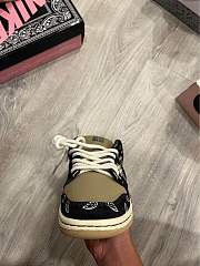 Nike Dunk SB Travis Scott Sneaker - 3