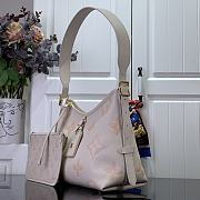 Louis Vuitton LV Carryall Zip NM PM Latte White 29.5 x 24 x 12 cm - 2