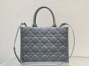 Dior Medium Book Tote Stone Grey Macrocannage Calfskin 36.5 x 28 x 17.5 cm - 6