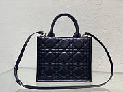 Dior Small Book Tote Black Macrocannage 26.5 x 21 x 14 cm - 4