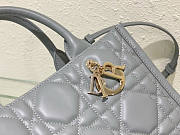 Dior Small Book Tote Grey Macrocannage 26.5 x 21 x 14 cm - 4