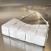 Bottega Veneta Cassette Intreccio White Leather Pouch New 22.5x13.5x4.5cm - 6