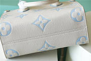 Louis Vuitton LV OnTheGo PM Latte/Candy Blue 25x19x11.5cm - 5