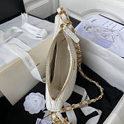 Chanel Hobo White Bag 23x23x6cm - 2