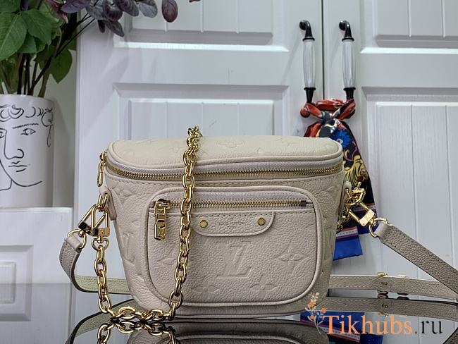 Louis Vuitton LV Mini Bumbag White 17x12x9.5cm - 1