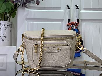 Louis Vuitton LV Mini Bumbag White 17x12x9.5cm