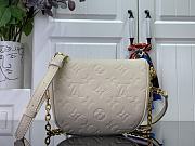 Louis Vuitton LV Mini Bumbag White 17x12x9.5cm - 3