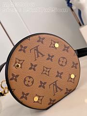 Louis Vuitton LV Cannes Monogram Reverse 15 x 17 x 15 cm - 5