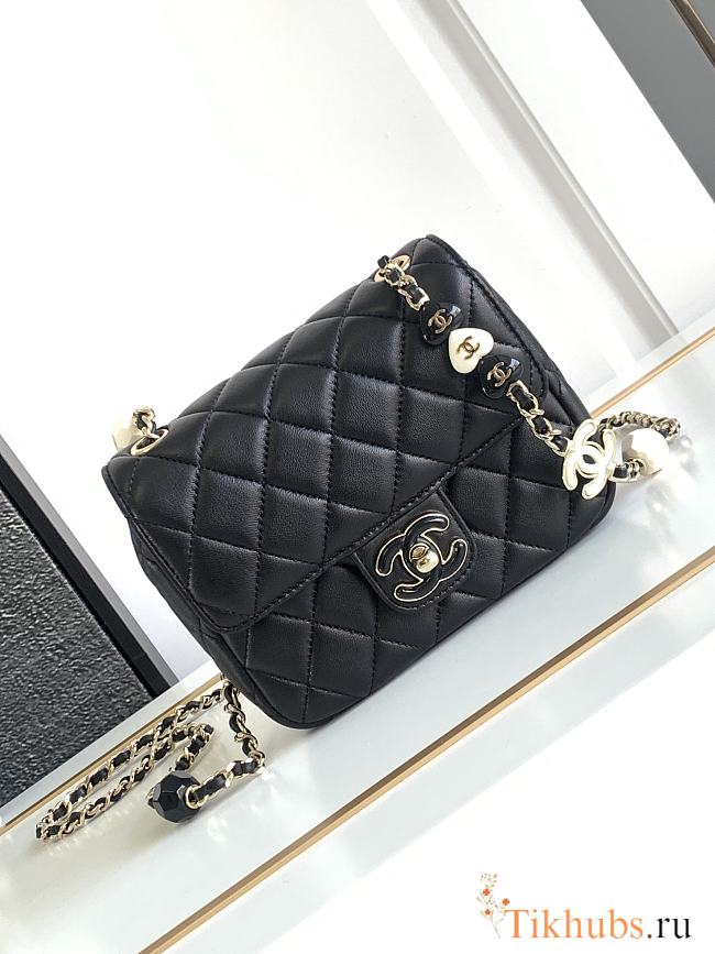 Chanel Flap Bag Black 12.5x16x4.5cm - 1