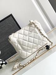 Chanel Flap Bag White 12.5x16x4.5cm - 6