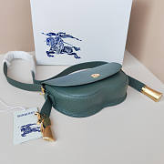 Burberry Chess Satchel Green 25 x 6.5 x 17.5 cm - 2