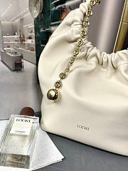 Loewe Small Squeeze Bag In Nappa Lambskin White 29x24x10.5cm - 4